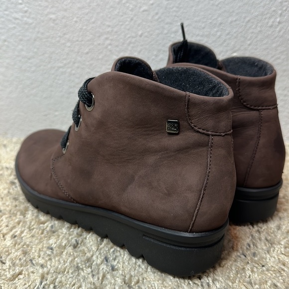 HARTJES SHARKY AUBERGINE NUBUCK CHUKKA BOOTS - Picture 6 of 12